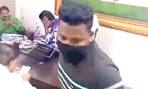 Ink thrown at Odisha Cong chief Sarat Pattnayak