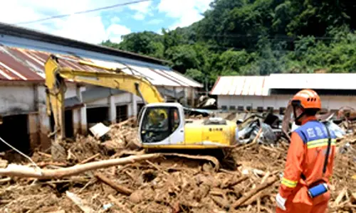 1 killed, 7 missing after landslide in China