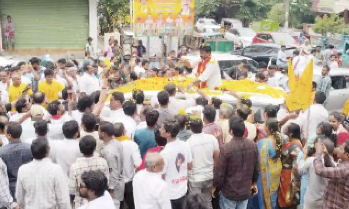 TDP MLA Kuna Ravi Kumar receives grand welcome in Srikakulam