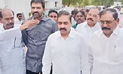 YSRCP Nellore Rural in-charge Adala Prabhakara Reddy and former minister Kakani Govardhan Reddy along with party leaders speaking to media persons after submitting a memorandum to the SP at his office in Nellore on Monday