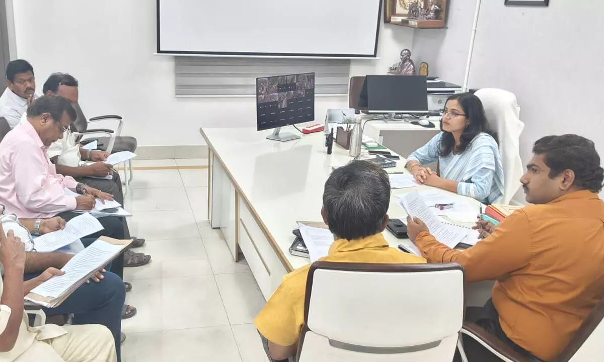 Municipal Commissioner Aditi Singh holding meeting with Health Workers Union leaders in Tirupati on Tuesday