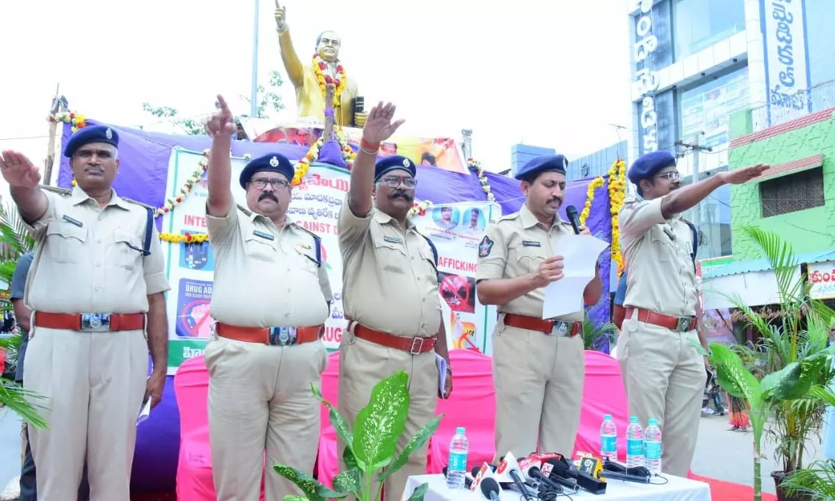 District SP Urges Youth to Say No to Drugs and Pave the Way for a Golden Future