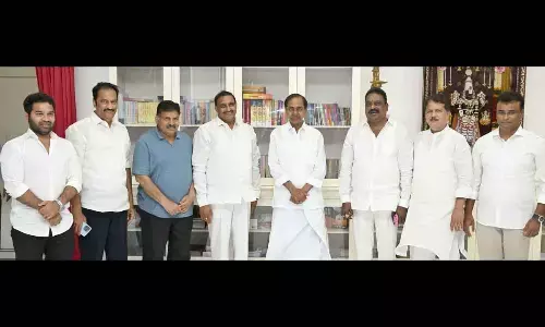 Damage Control Mode: Stung by desertions, KCR goes into a huddle with city MLAs