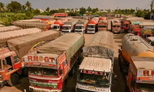Traffic cops attacked by truck driver in Jaipur