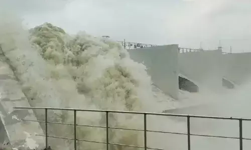 After giving Sitarama water to Ashwapuro Mandal Ayakattu, I want to take water to Khammam district area