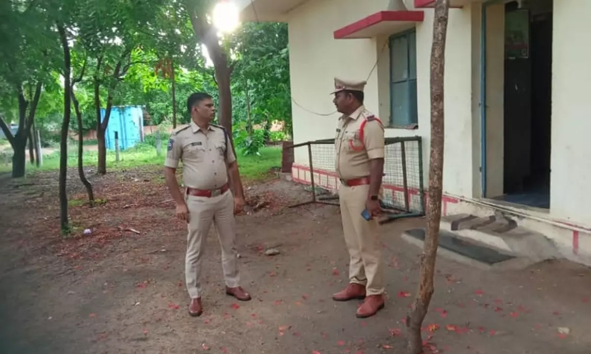 SP alerts the district police by visiting Dharur, Gattu,KT doddi police stations