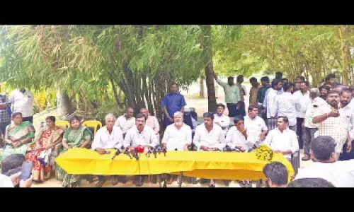 Punganur municipal chairman Aleem Basha speaking to the media on Thursday. TDP constituency in-charge Challa Babu and councillors are also seen.