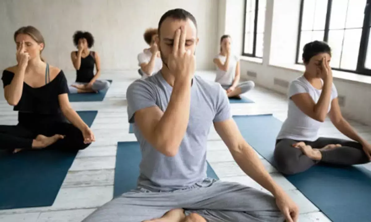 Simple and Easy Breathing Yogasanas for Heart Health