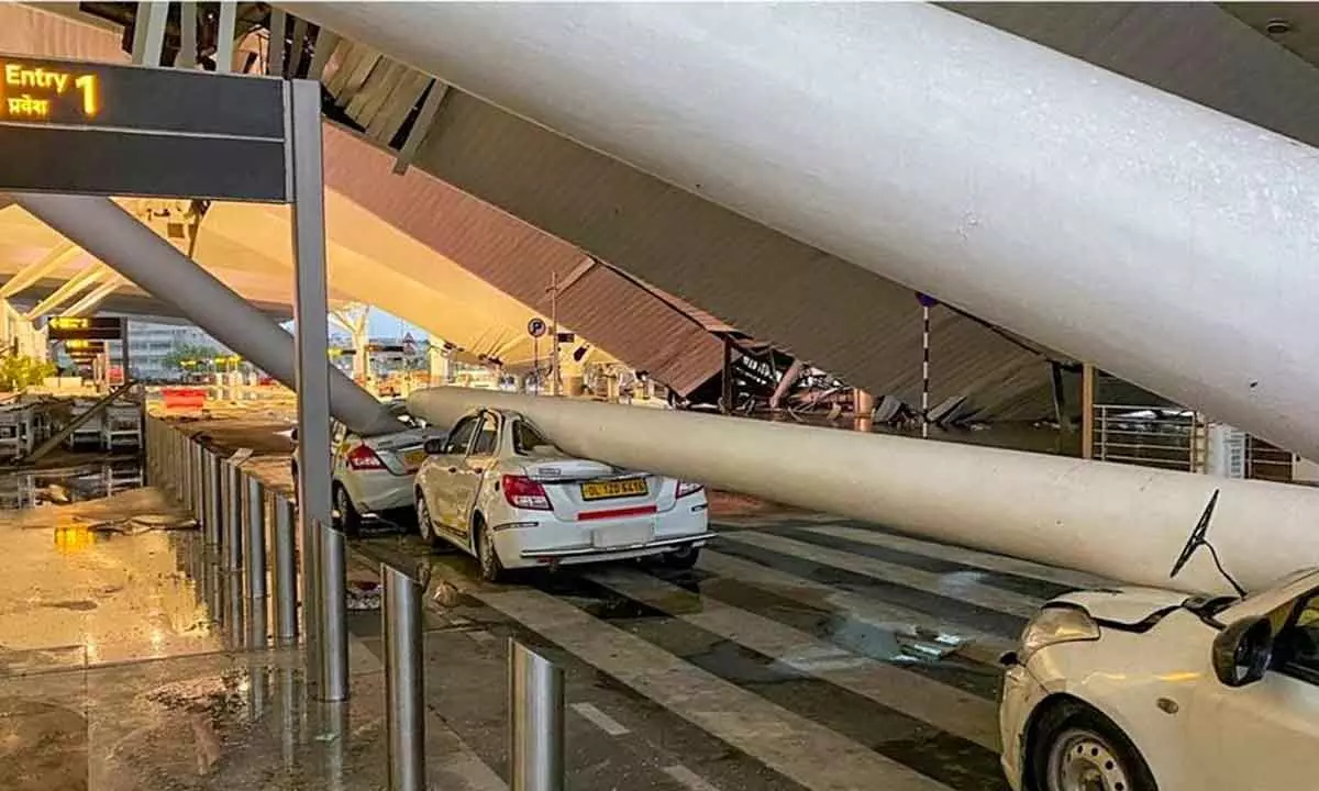 Cabbie killed, 6 injured after part of Delhi airport roof collapses