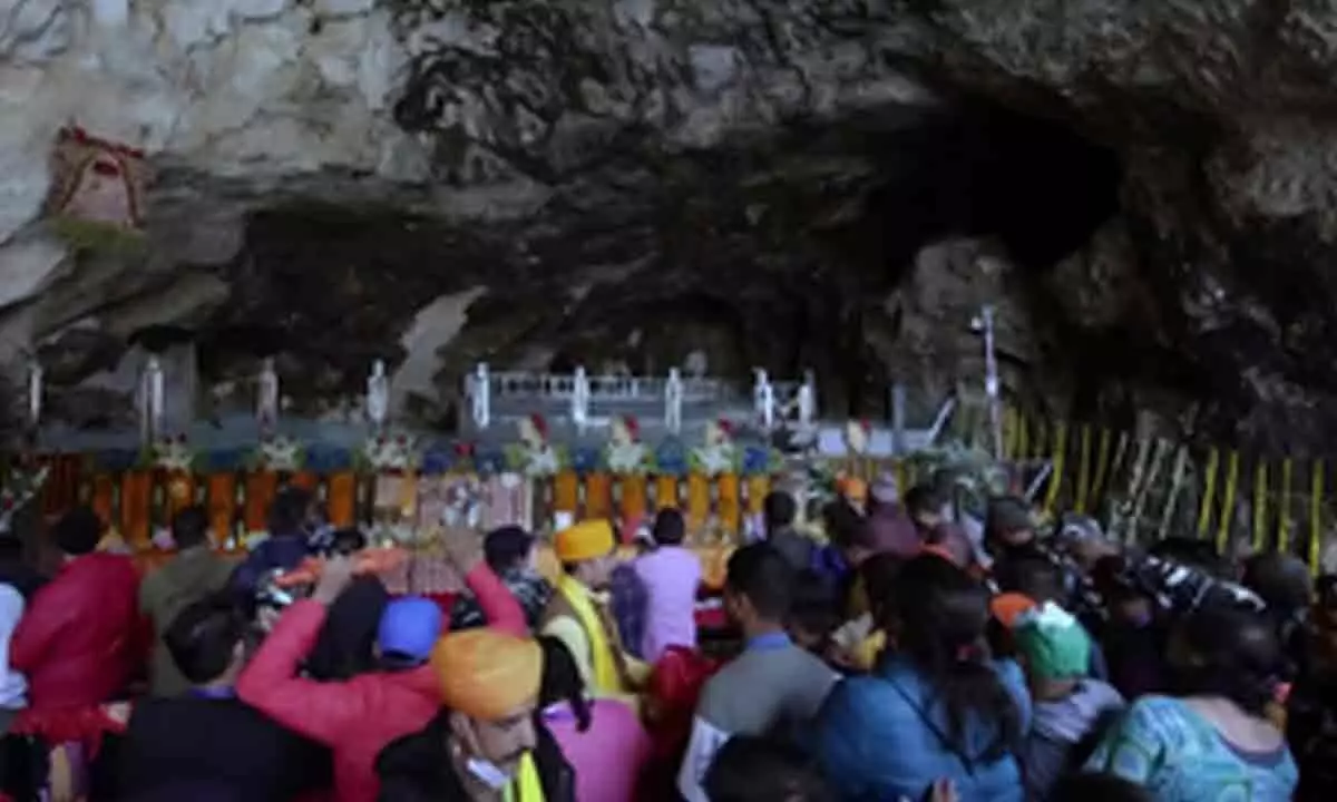 Over 1100 devotees perform Amarnath Yatra on first day