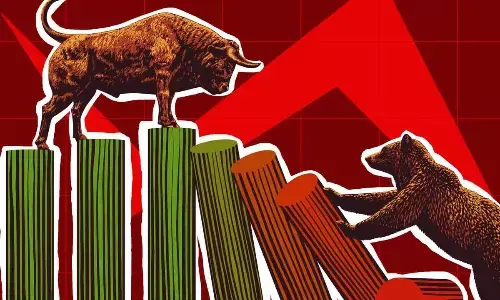 Late selling halts record-breaking run