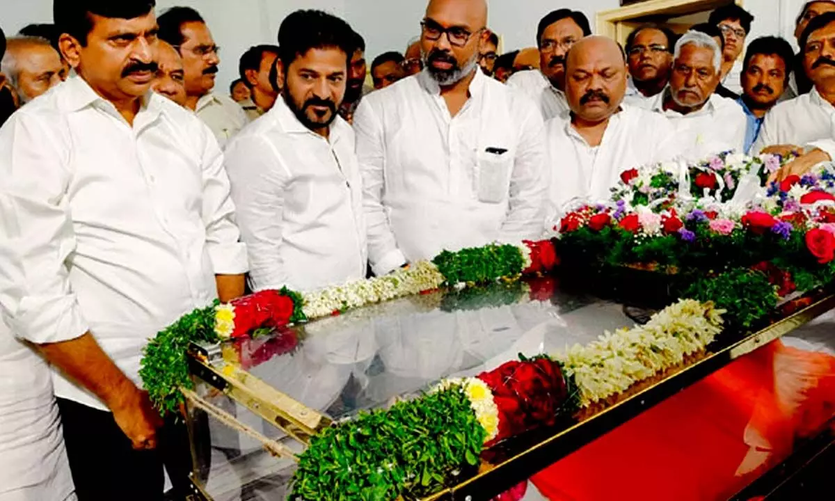 Revanth Reddy Pays tribute to D Srinivas, extends Congress party support to family