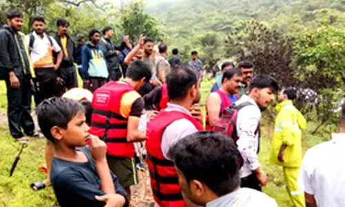 Four minor kids among 5 picnickers drown in Pune waterfall