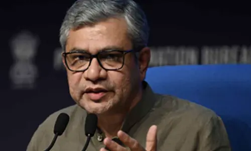 Mobile phone exports: India gains with PLI scheme as China & Vietnam falter