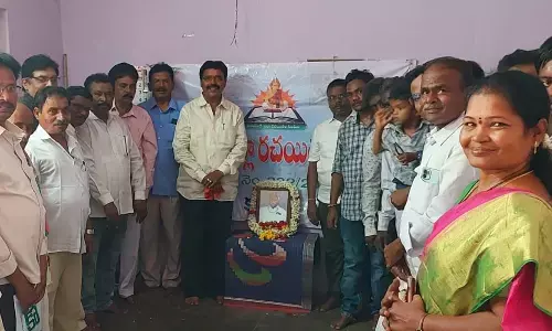 Renowned Stage Actor Jalla Sri Ramulu Remembered for His Iconic Role as Bhima in Pandavodyogam Play