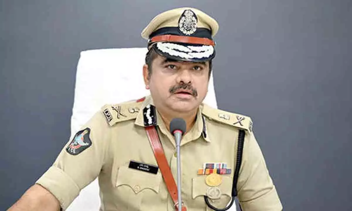 Shanka Brata Bagchi assuming charge as City Commissioner of Police in Visakhapatnam on Monday
