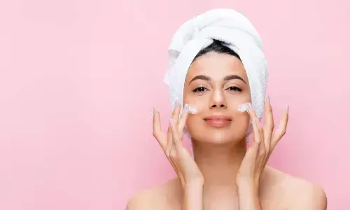 Essential tips for flawless skin despite humidity challenges