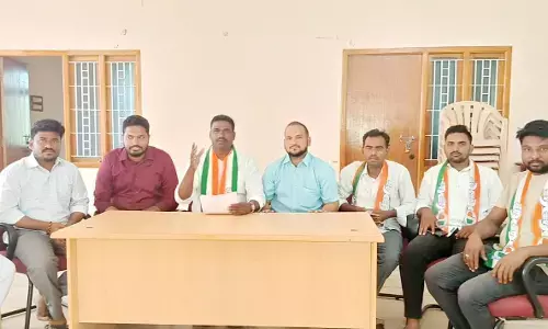 Youth Congress Leaders Demand Special Status for Andhra Pradesh