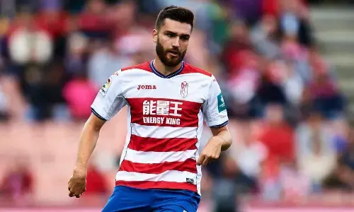 Former Arsenal midfielder Jon Toral joins Mumbai City FC