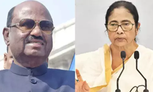 Bengal Guv files defamation suit against CM at Calcutta HC