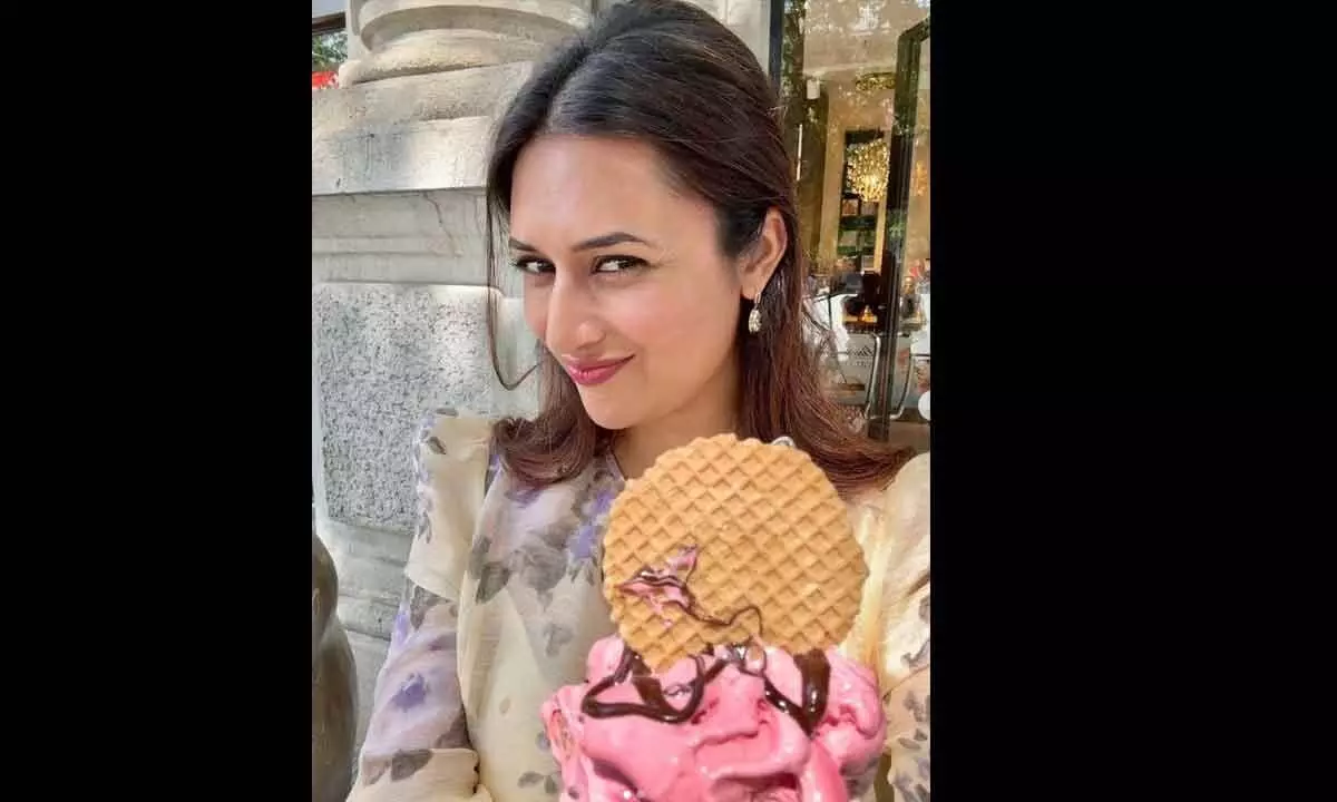 Divyanka relishes gelato in Milan; says ‘God, please keep your calorie angels sleeping’
