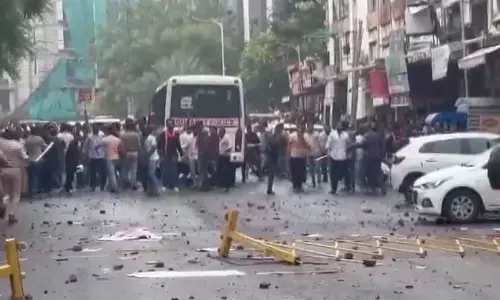 Clash Erupts Between BJP And Congress Workers In Ahmedabad Over Rahul Gandhis Lok Sabha Comments