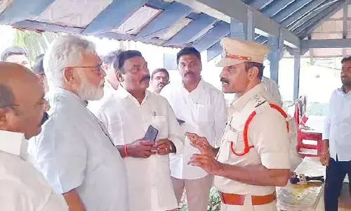 Police arrest five YSRCP activists