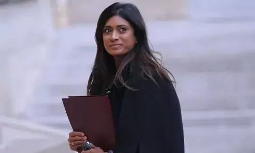 French Government Spokesperson Attacked During Campaign