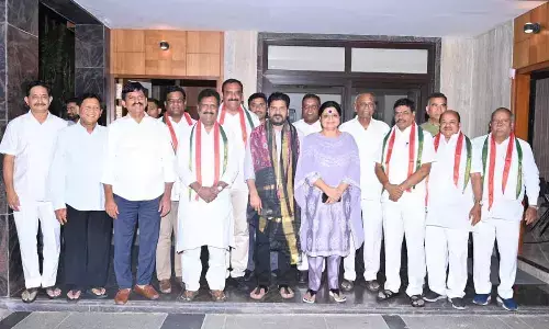 Six BRS MLCs joins  Congress