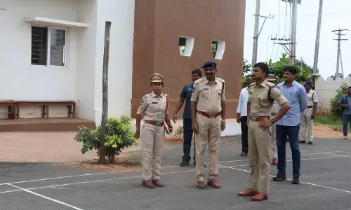 A thorough investigation should be conducted in every case so that the victims get speedy justice, District SP Rohit Raju IPS visited Sujatanagar Police Station