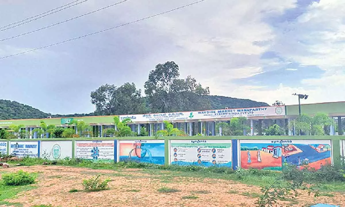 Farmers, traders plead for restoring abandoned wayside market