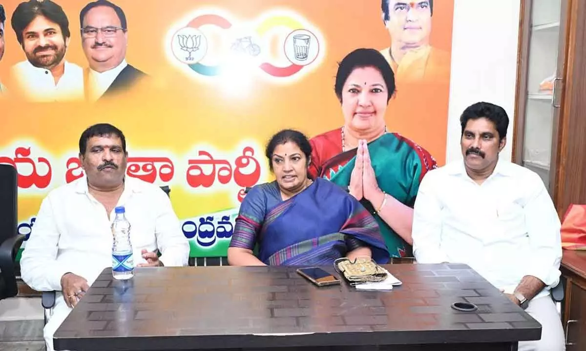 BJP state president Daggubati Purandeswari reviewing arrangements for state executive committee meeting with leaders at the party office in Rajahmundry