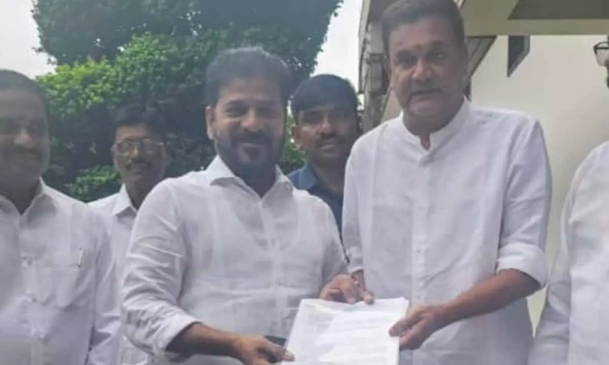 MLC Challa Venktramireddy meets CM Revanth Reddy to submit a pittetion on several issues