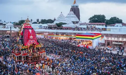 Lakhs of devotees throng Puri for Rath Yatra