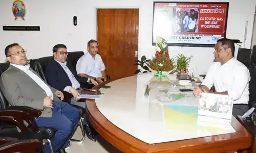 VPA chairperson M Angamuthu with the Bangladesh delegation in Visakhapatnam on Monday.