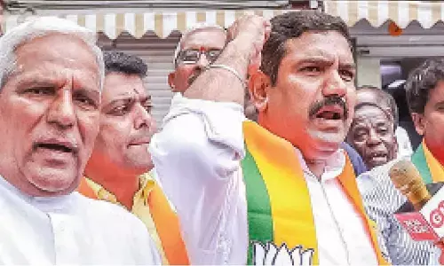 Opposition all set to bring  govt to a standstill with scandals