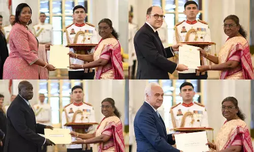 President Murmu accepts credentials from envoys of four nations