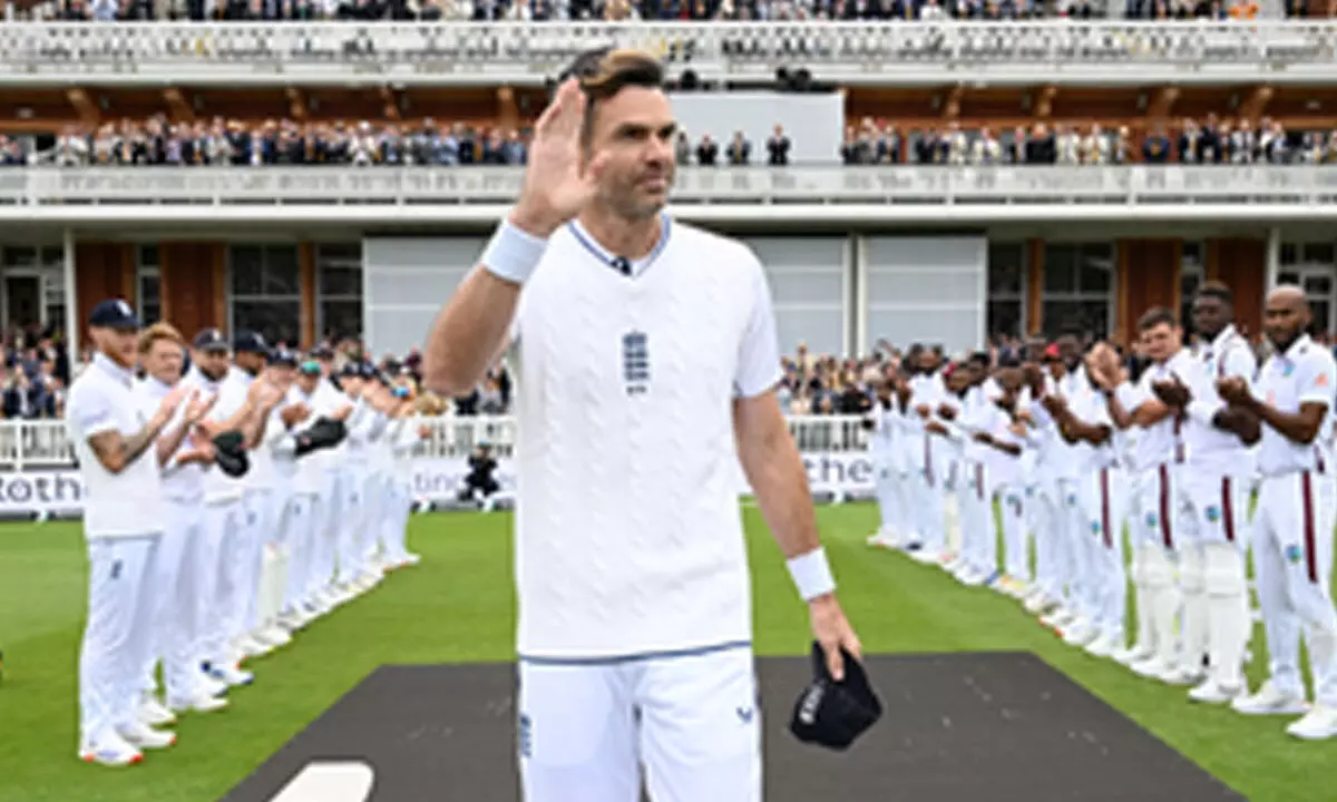 Playing for England is best job in world, says Anderson after signing off on a high