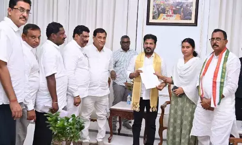 ZP ex chair persons Pittetion for development of Gadwal