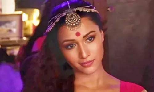 Aayushi Bhave reveals how her 10:29 Ki Aakhri Dastak character knows how to grab attention