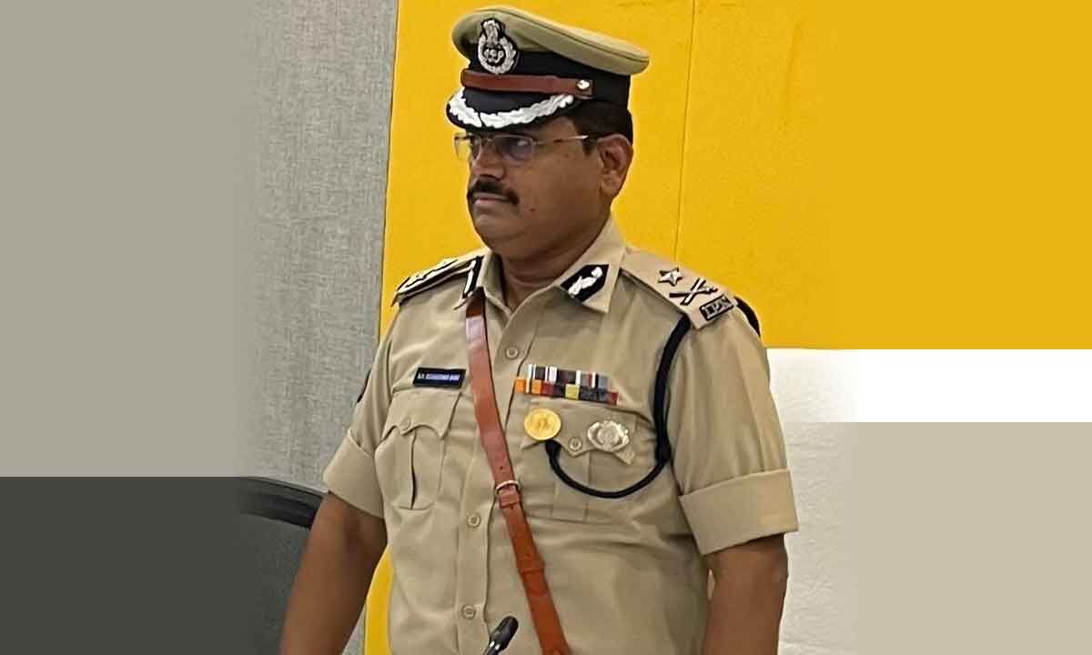 Vijayawada: New Cp Assumes Charge