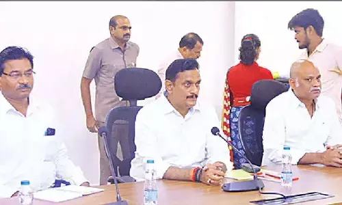 AP turns focus on airports