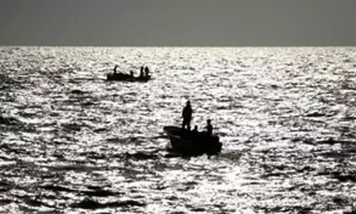 Man dead, another rescued after boat capsizes in Australia