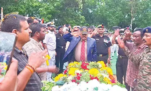 Police, revenue officials perform final rites to martyred jawan