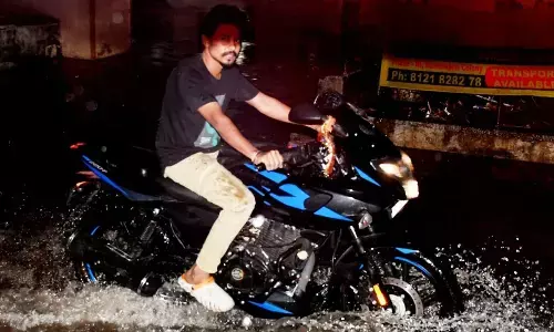 Hyderabad: Heavy downpour sparks traffic snarls across city