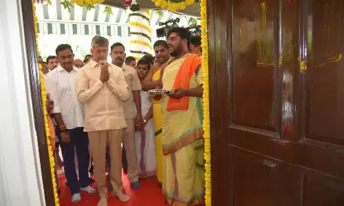CM Chandrababu Naidu Performs Special Pooja at One Janpath, Deems Delhi Visit Successful