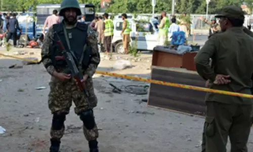 Nine injured in explosion in Pakistan