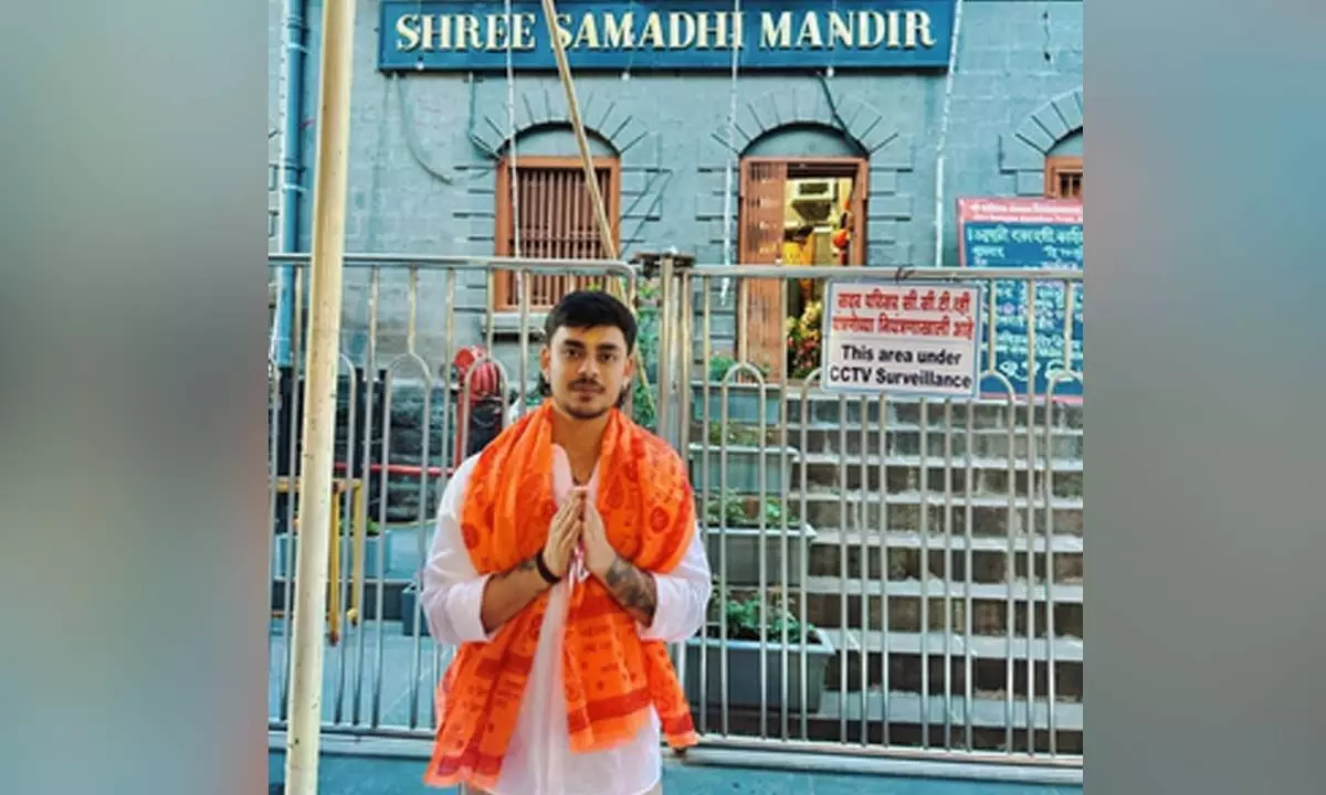 Ishan Kishan seeks Sai Babas blessings on his 26th birthday, visits Shirdi