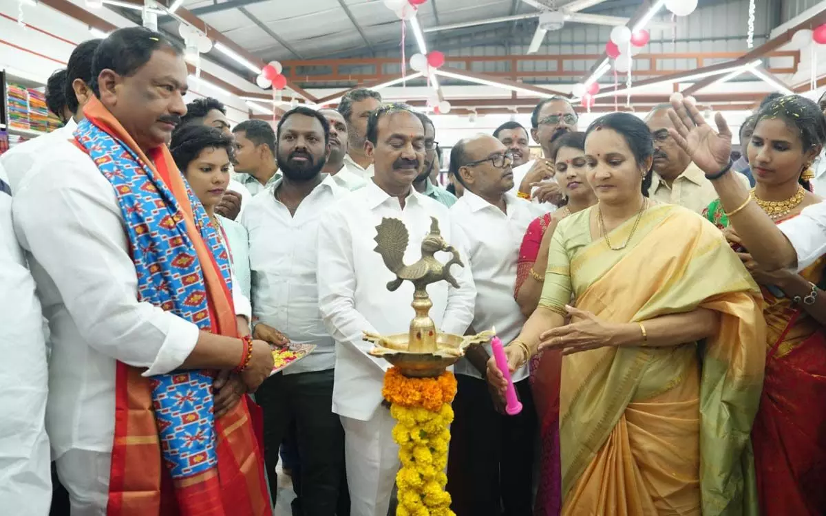 Etela Rajender Inaugurates Rameshwari Silks at Habsiguda