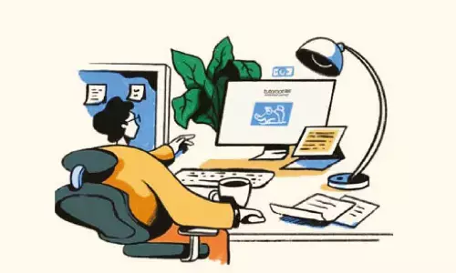 Online, personalised teaching experience to students